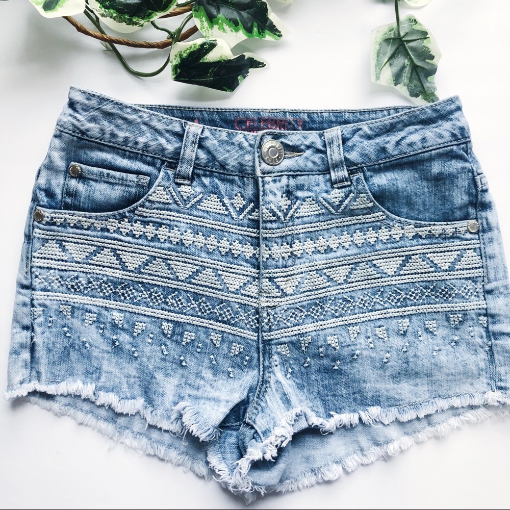 Celebrity Pink jeans Patterned shorts - Picture 2 of 4